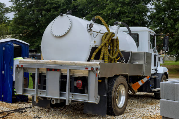 Best Construction site porta potty rental  in Delshire, OH